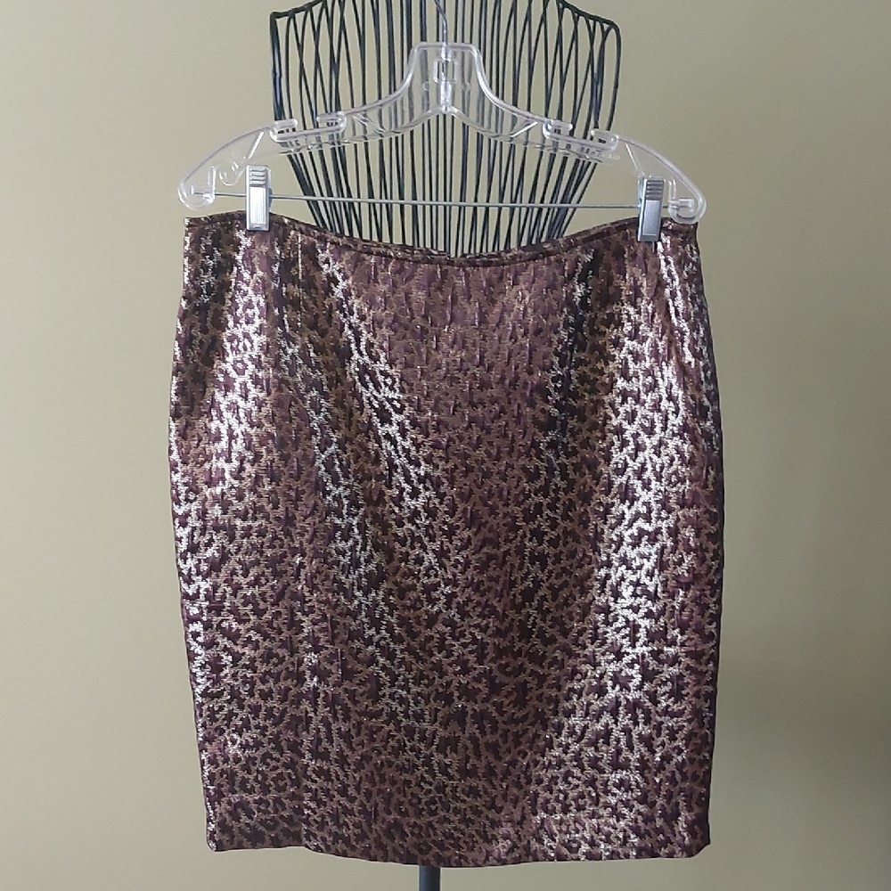 JONES NEW YORK, Size 12, Elegant Metallic Skirt Gold and Brown Color. - Picture 1 of 7